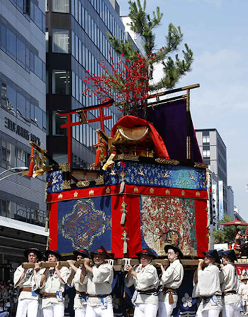 祇園祭 油天神山・上水引「翔鷹千花図」 - 龍村美術織物(京都) 公式