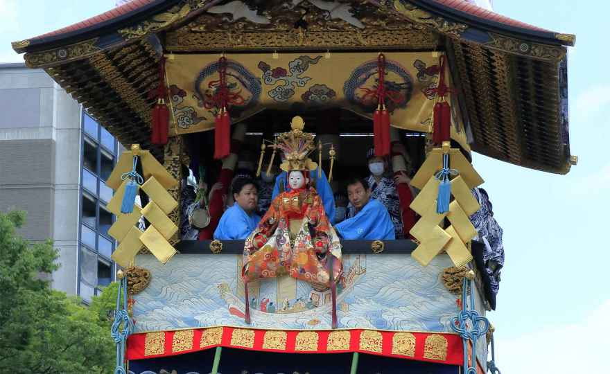 Restore and create ceremony brocade at Kyoto Gion Festival (Gion Festival) 2023